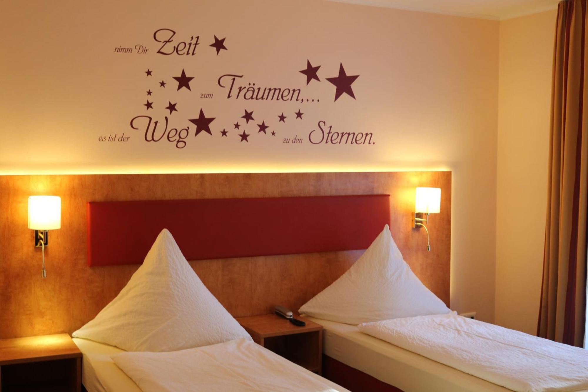Hotel Häfner Bad Schonborn Rum bild